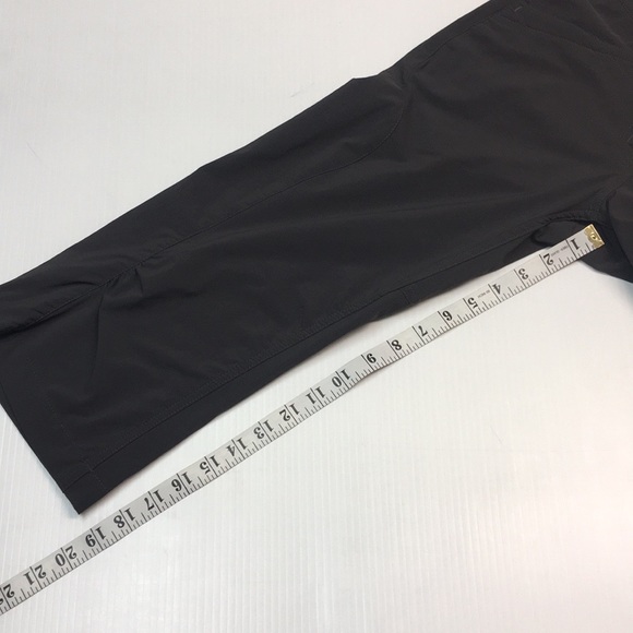 MEC Women’s Taupe lightweight Hiking Capris. Sz 2 - Picture 11 of 11